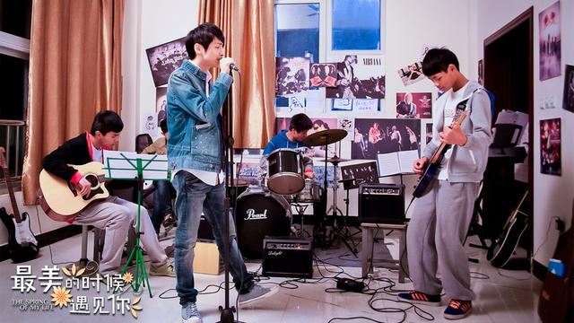 罗云熙霸道校草 《最美的时候遇见你》终极预告