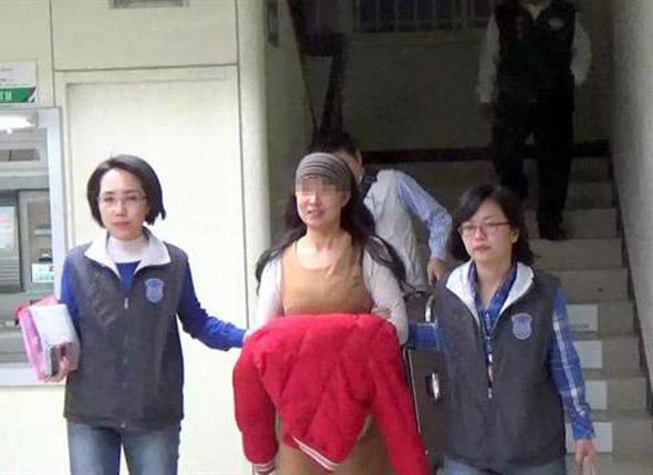 40������������ͨ�� ��̨����4���Ӽ䱻����