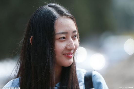 17���տ���Ů���ߺ� ����̫������������ͬ��