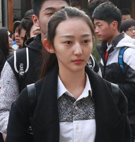 17���տ���Ů���ߺ� ����̫������������ͬ��