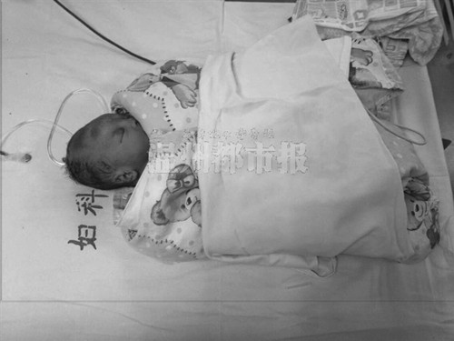 17����Ů������Ӥ����������ճ��س����ϰࣨͼ��