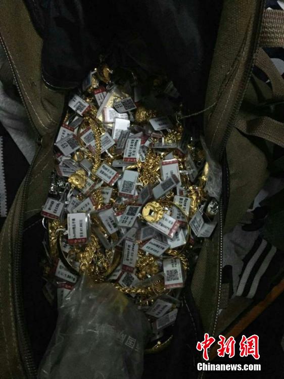 ��������걻�����ӷ���ĳ��ץ �����ֵ300����Ԫ