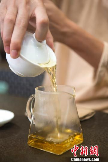 �ݲ� �ɽ��� ��