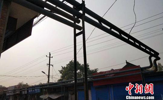 ɽ�����۷ź��С����Ҽ�ѹ������Ⱦ����ս��