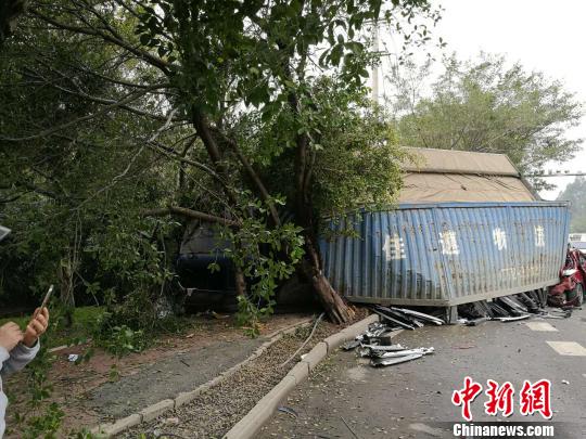 ������ʽ����ʧ��ײ����·��������ľ�����¼��� ��