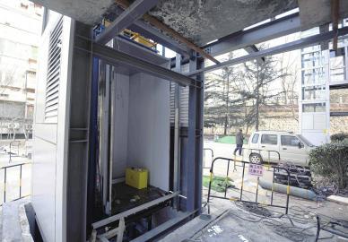 ̽�ü�����¥����һ�ݡ�ÿ��ÿ����ò���һԪǮ