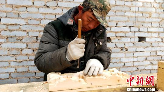 ͼΪũ��������ͷ�񻨡�(����ͼ) �ս�÷ ��