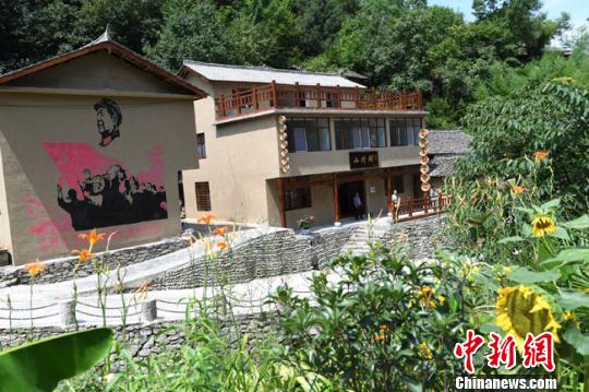 ���࿵�ء��쾰���ܡ�ǧ��һ�桱����ɽˮ���κ���