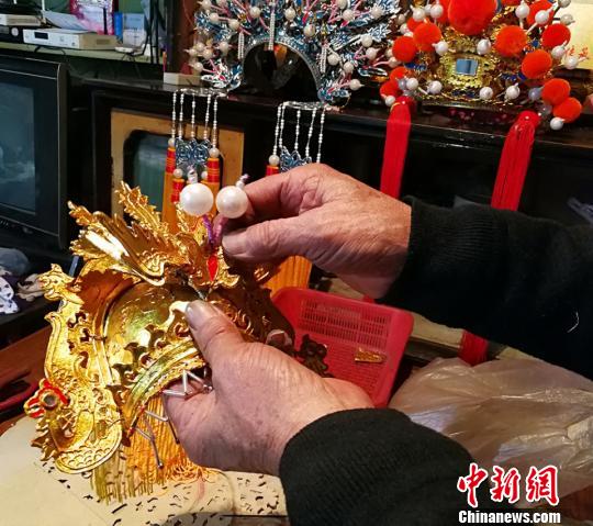 ��ͷ��Ϸ��������Ҫ����ͷ֮һ��ָϷ�����������ĸ���ñ�ӡ������Ӣ ��