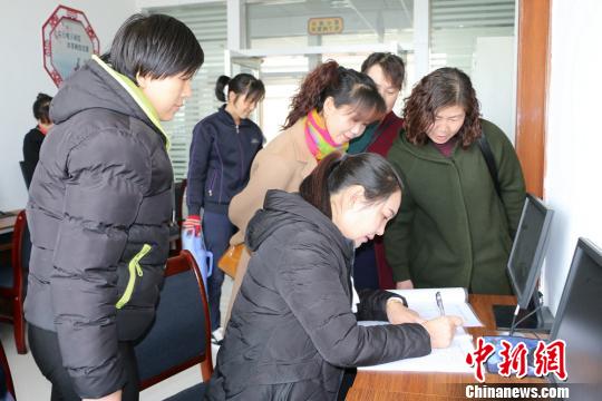 ����ƾ���ֵ����ĳ��жһ���Ӧ��ֵ����Ʒ��������� ��