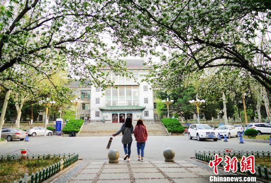 ������µĶ��㻨�뾲�׵�У԰ͼ���������á�����ɽ��ʦ����ѧǧ��ɽУ�������񼪶� ��