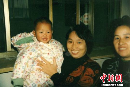 Ӣ��Ů���й�Ѱ�׼ǣ�����������60��հ�