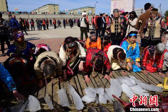 ���״������������ʽ �ܳ�ƽ ��