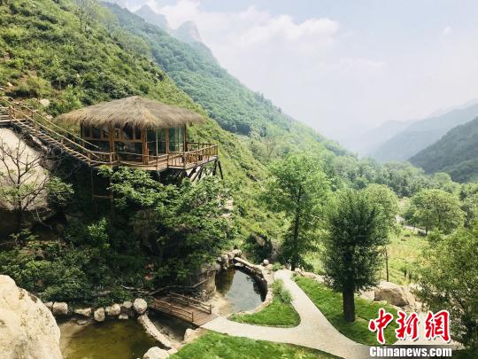 ͼΪ�ӱ�ʡ��������ɽ��Ϫ�Ⱦ���������ʤ�� ��