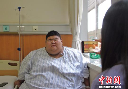 ͼΪ���������ֻ���ͷ�����Լ��Ĺ��¡������� ��