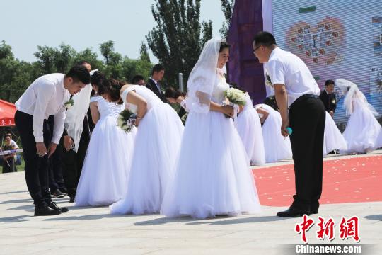 ���޶԰ݡ������� ��