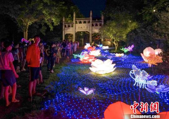 ��չ���������10�µס����췽��ͼ