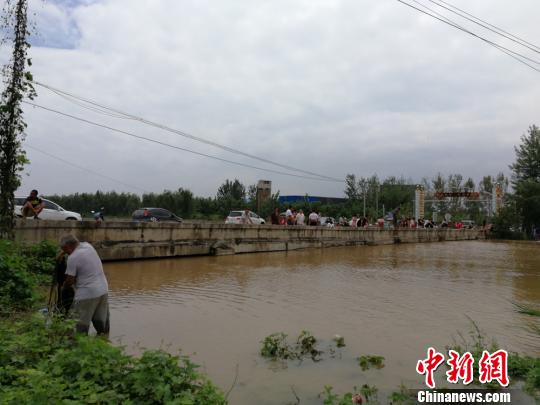 ����������ׯբ��ʼ��ˮ���ƺӹʵ���¥��λ��ˮλ���ǡ�����־�� ��