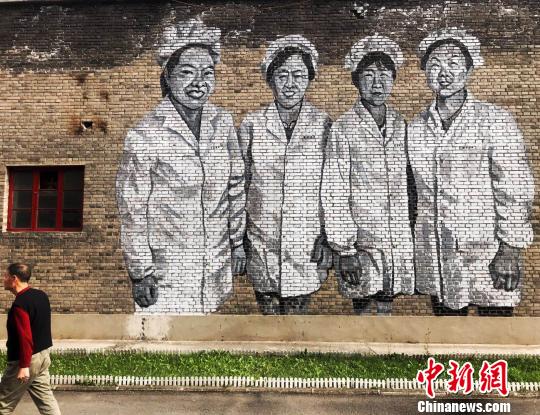 ��Ӫ�ϳ���һ���ӣ����Ʋ����鵽ԡ������