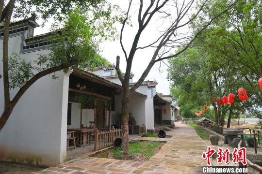 ����۶�����Ϸ�ƶ���ţ���լ��������ͼ��