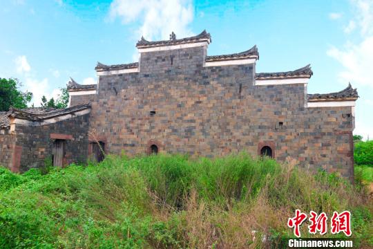 ����������Դ�����ٶ����ɴ�ͳ������ѷ�������ȴ�õ��ܺõر�������̬�������ͷǽ����һ���������ź͸ߵ�����Ķ�̬���У�������ׯ��������ο�����ֵ��������ǰ ��