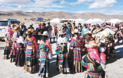 ����֮�࣬��������ʢװ�������������ظ����衣