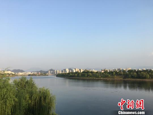 ����ͼ���°�����ɫ������ǿ ��