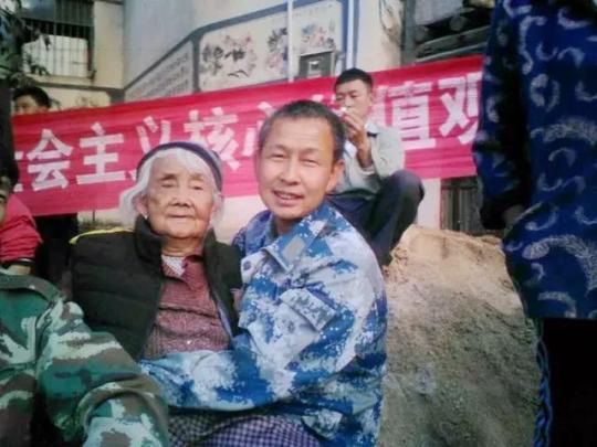 ��һ���������˺ܶ��ˡ���