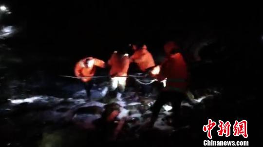 һ�洬��ǿ���ڳ��������ǳ�³�7����Աȫ����ȣ�ͼ��