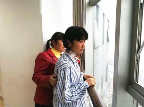 Сѩ��ĸ�����Ӵ���ķ羰�� ͨѶԱ ʷ�� ��