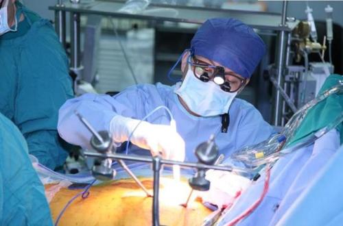 ���µ��������С� ͨѶԱ ʷ�� �� 