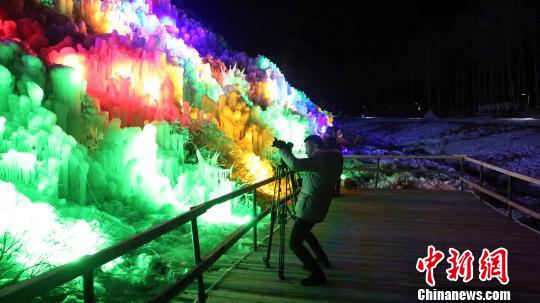 ͼΪ��Ӱ�����߽������㡣����� ��