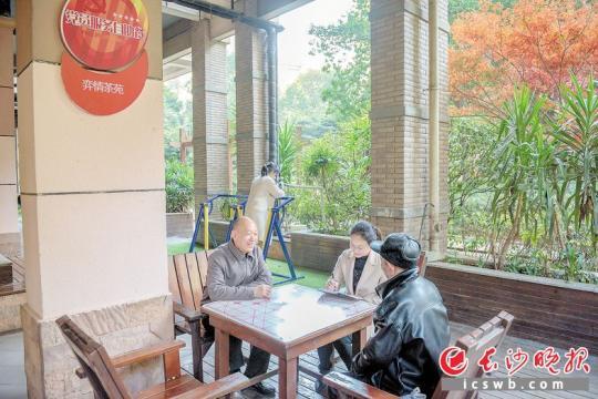 ��������������¥���ܿղ����ɡ���Ա���������͡����أ�����Ϊ�����������пռ䣬���õ�Ա�Ƿ������������ƽ̨��