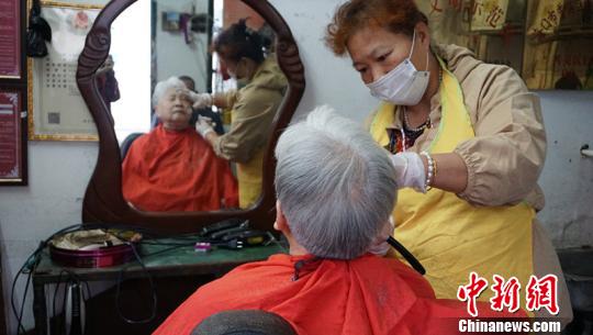 ������Ϊ�˿�������������Ⱥ ��