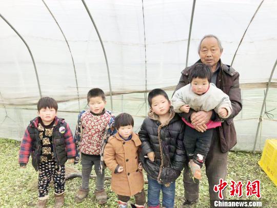 ͻ���������6�ˡ��Ͼӡ��������˺��������Ļؼ�·