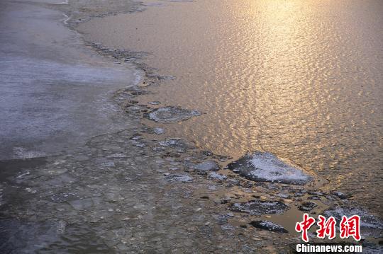 �ɻ������֡��뽭��ˮ�뽭�������� ��Ʒ ��