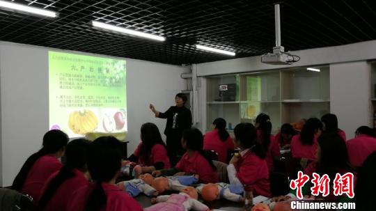 ������ɽ����������������ƶ���˿ڳ�Ϊһ��������ɽ����������Ϊһ����ҵ�ߡ������� ��