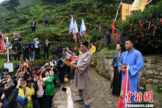 ��������ʽ�������˺���˶ԡ�������������ĸж��羴֮�飬���Ӳ�ũ�������գ�ͬʱҲ�Ժ������Ʒ�Ʊ�����������ԭ ��