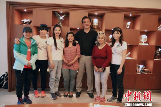 �й����Ů������ɽ�Ӵ��Ჴ��������������