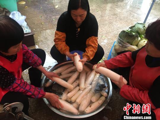 ��������ݡ������֡�3�ꡰ�ݡ����Ҹ��ˣ�ͼ��