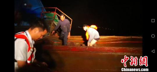 һ�����ڹ㶫���϶Կ�ˮ���û 3��Ա��ȡ����ߣ��麣���¾ֹ�ͼ ���� ��