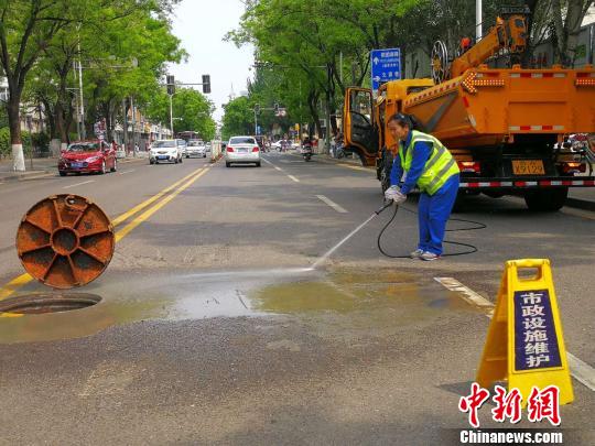 ����ÿ��Ĺ���������������60����ˮ����36����龮�������Ӣ ��