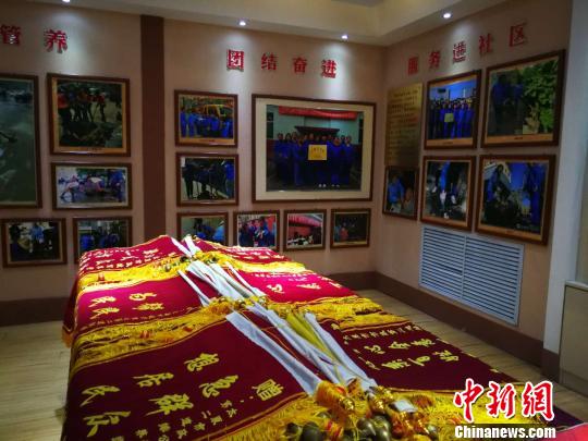 Ů���������õ����������������Ӣ ��