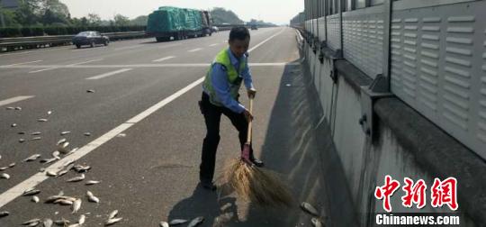 ִ����Ա����·�� �𻪸��ٽ����ṩ ��