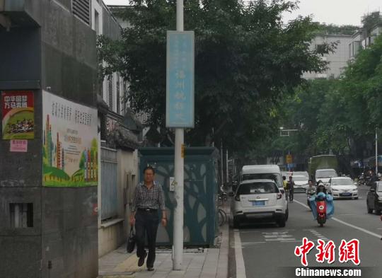 ���ݽ�ͷ����������е������μӿ���ʵ����