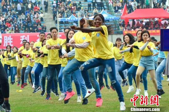 ���ϴ�ѧ�չ�(��)��ѧ�����ݺ��й�ѧ��һ�����衣�ܷ��߹�ͼ