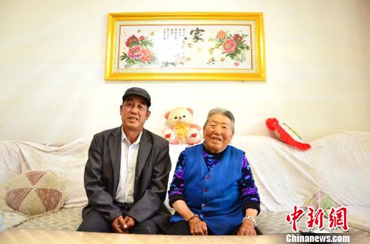 ͼΪ��Ծ���ĸ�ף������ǵͱ����������������¾ӣ����˹�������³���� ��