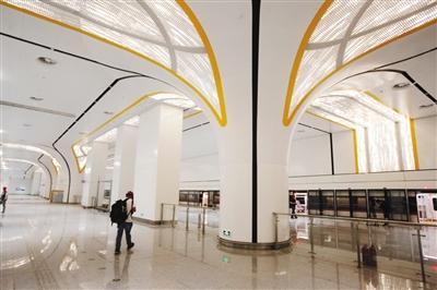 �»�������վ¥