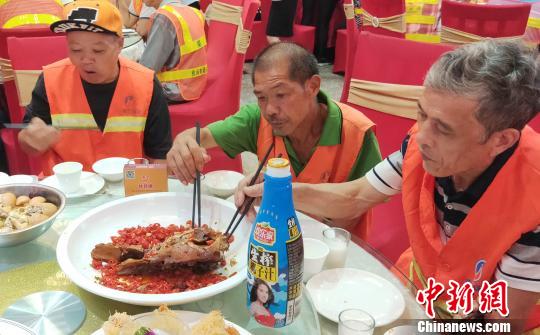 ��������������ʿΪ���������黷��������ж���