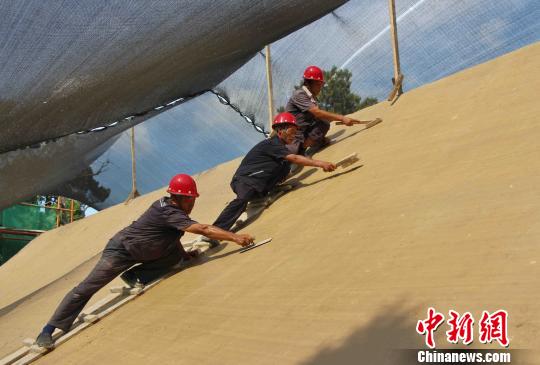 ͼΪ�����������ݶ��Ͻ����ұ��������� ��